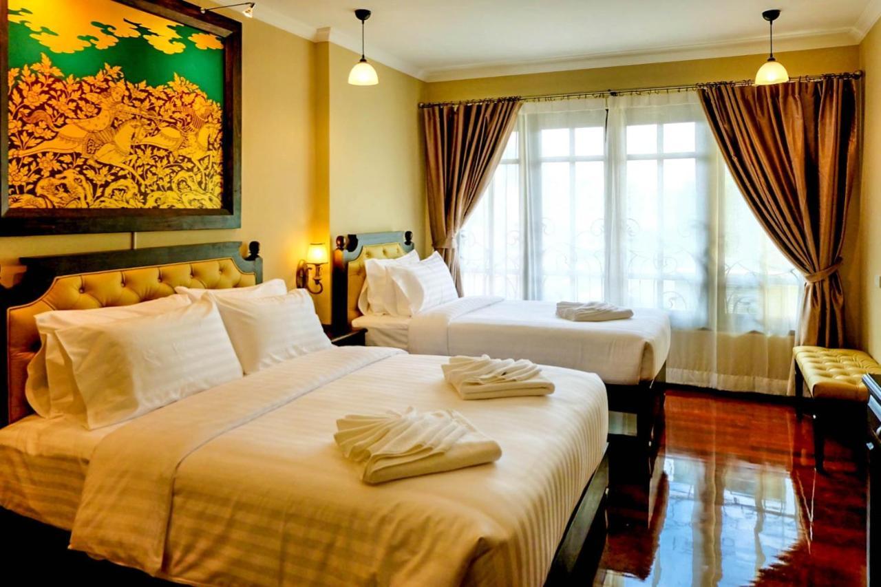 Deluxe Triple Room Thai